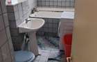 Proprietar, inchiriez apartament o camera decomandat, zona Dambovita, langa Nora