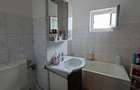 De vanzare 3 camere decomandat