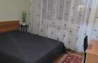 Apartament 2 camere et. 3 din 4, zona Soarelui (parc). Decomandat, mobilat si utilat. Bloc acoperit