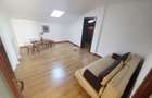 Casa / Vila cu 5 camere de vanzare