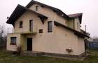 Casă cu 5 camere cu Teren 553 Mp în Stupini - 3