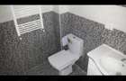 Apartament cu 3 camere semidecomandat în Central - 1