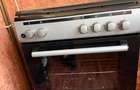 Inchiriez apartament cu 3 camere/etaj 1 - 3