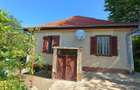 Vila din Gradina Racoti / Conac 5 camere / 6000m2