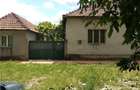 Casă cu 4 camere cu Teren 1490 Mp în Gătaia - 2