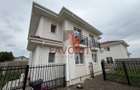 Duplex in Sanandrei | Toate utilitatile | 2 bai | Poarta acces auto | - 1