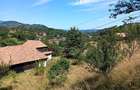 Teren intravilan ?i casa de vanzare, 3980 mp - 5