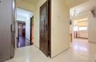3 camere, decomandat, 2 bai, 2 balcoane, in zona Lunei - 16