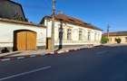 Proprietate de vanzare in Orastie, zona buna - 1