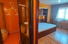 Direct de la proprietar:Garsoniera de vanzare Strada : Constructorilor (Lotrului)nr. 4, Etaj 2, Targu Jiu. Beneficiaza de loc de parcare rosu platit - 1