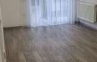 Apartament 3 camere 3 balcoane etaj 1 parcare zona Calea Cisnadiei