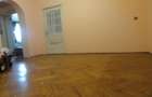 Casa 4 camere situata pe colt intr-o locatie buna in zona Gai