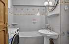 Apartament 3 camere, două băi de vânzare - Str Poetului - 8