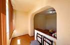 Inchiriez apartament cu 2 camere langa Stadionul UTA pe principala la et.1 - 6