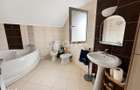 Vila cu 5 camere, 880mp teren, de vanzare/schimb in Oncea Oradea