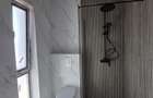 Vand casa cu 5 camere si 3 bai sau schimb cu Penthouse minim 3 camere - 1