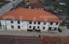 Pensiune de vanzare, 6 camere, 370 mp, zona Arcani - 2