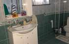 Casă individuală cu 7 camere cu Canalizare în Dărmănești