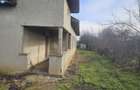 Casa cu 3 camere in zona rurala, acces asfaltat - 1