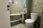 3 camere - 2 bai - Parter inalt - 3