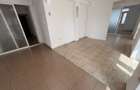 Spatiu comercial disponibil - 9