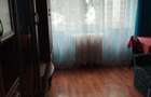 Inchiriez camera camin