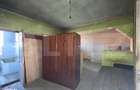 Casa de vanzare cu 2 camere,80 mp,zona sat Ambud comuna Paulesti