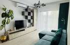 PROPRIETAR, vand apartament cu 2 camere ?i loc mare parcare subterana