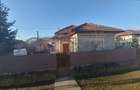 Casă cu 4 camere cu Teren 755 Mp în Tigveni - 2