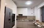PROPRIETAR ,vand Apartament 3 camere + loc de parcare
