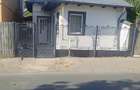 Casă cu 2 camere cu Teren 250 Mp în Mihai Bravu