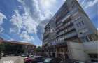 Apartament decomandat 3 camere, de vanzare - 1