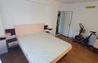 apartament 3 camere de inchiriat - 4