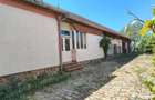 Vand CASA IN COMLO?U MIC - 5