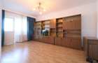Apartament de 3 camere Decomandat, Hala centrala - 2