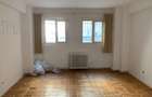 Universitate stradal / spatiu in cladire de birouri / 2 camere - 42mp / - 4