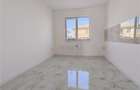 DUPLEX LA ASFALT - ZONA CENTRALA - BUCATARIE INCHISA