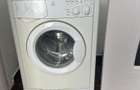 Inchiriez apartament 2 camere zona centrala - 1