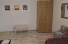 Persoana fizica,  Cameră disponibilă, într-un apartament , zona Dacia. Doar pent - 14