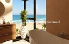 Apartament exclusivist cu 3 camere, zona  Faleza Nord