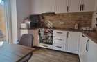 Apartament la casa cu curte comuna zona Piata Maria - 7