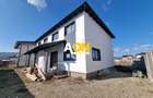 De vanzare 1/2 duplex, 4 camere, 224mp teren, Orizont