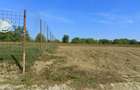 Vand teren intravilan 700mp la pretul de 13000 e pentru mai multe detalii sunati la nr - 3
