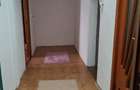 Apartament 3 camere de închiriat.