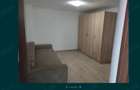 inchiriez apartament doua camere la curte - 1