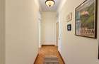 Apartament interbelic cu șemineu și balcon | Lângă Parcul Cișmigiu