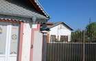 Casa de vanzare Brosteni 1km centru