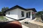 Casă cu 4 camere cu Teren 400 Mp în Amara - 2