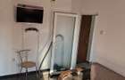 Se inchiriaza o garsoniera pe taberei .Compusa din 1 cam si bucatarie cu baie separat .cu toate utilitatile . - 3