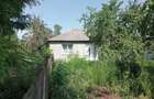 Vand casa 22 000 euro .